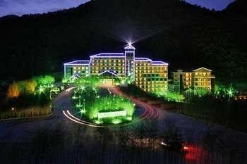 Luanchuan Re-Channel Ferry Lake Hotel Gucheng (Henan) Bagian luar foto